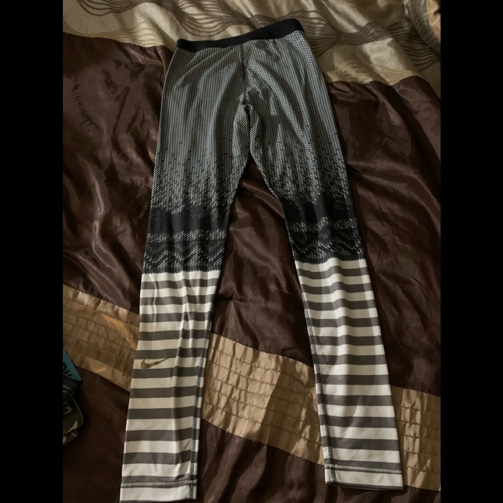 Nike leggings